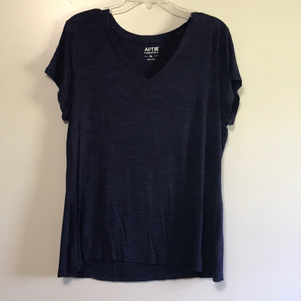 Navy blue T-shirt Apt 9 NWOT [106]